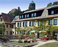 Bed and Breakfast Estate Gutshof Colmberg, directly beneath of castle hotel Colmberg
